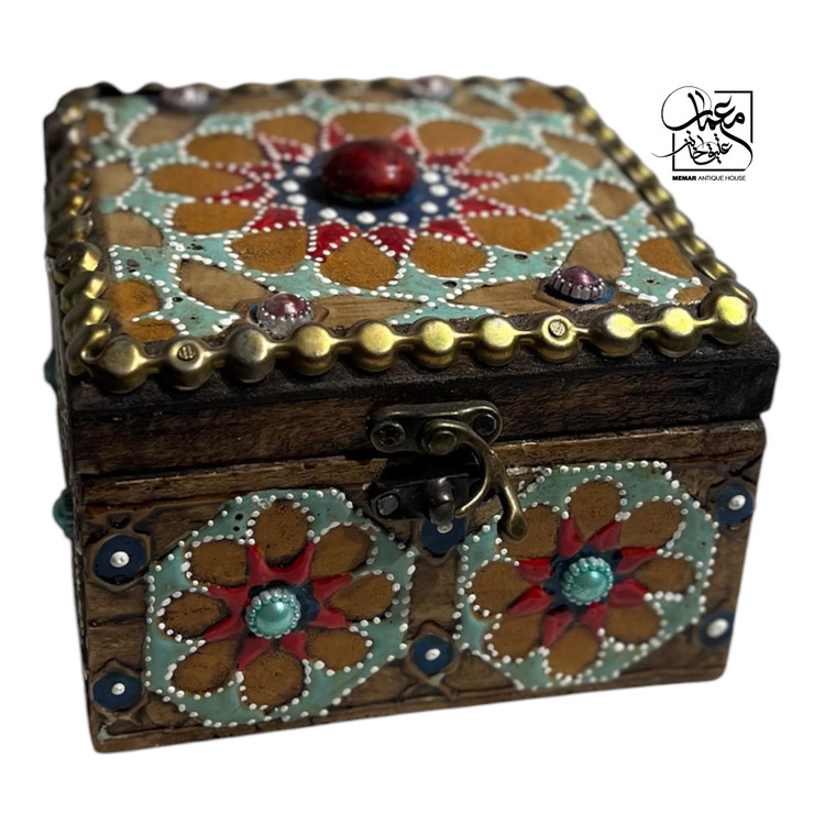 جعبه کوچک چوبی